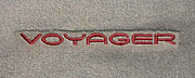 821011 Voyager (2001) CHRYSLER LOGO